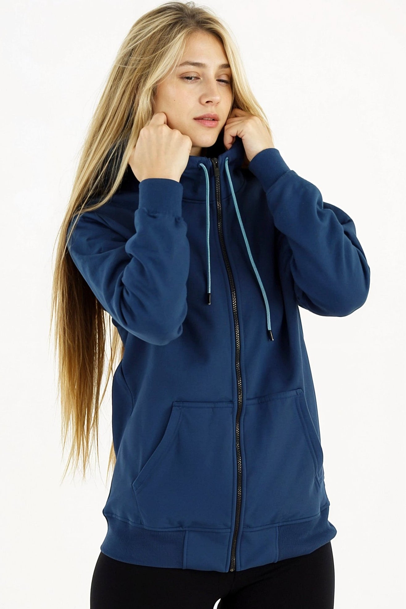 Basic Zipped Hoodie
